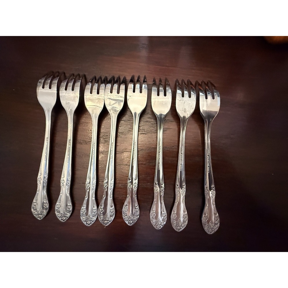 UTICA Saranac Stainelss Retro Korea Set of 8 Cocktail Seafood Forks Glossy 5.75" - Picture 5 of 7